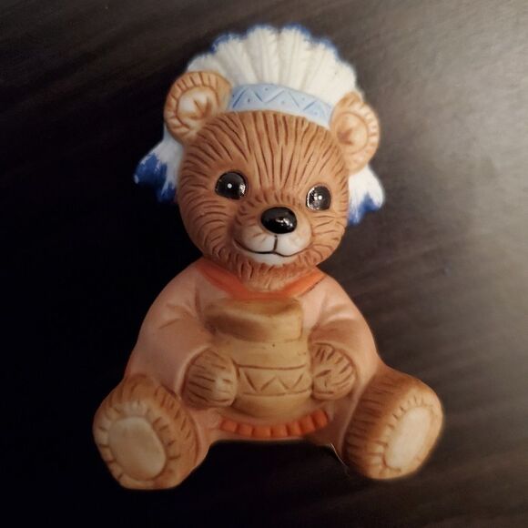 Bear Figurines - Picture 3 of 7